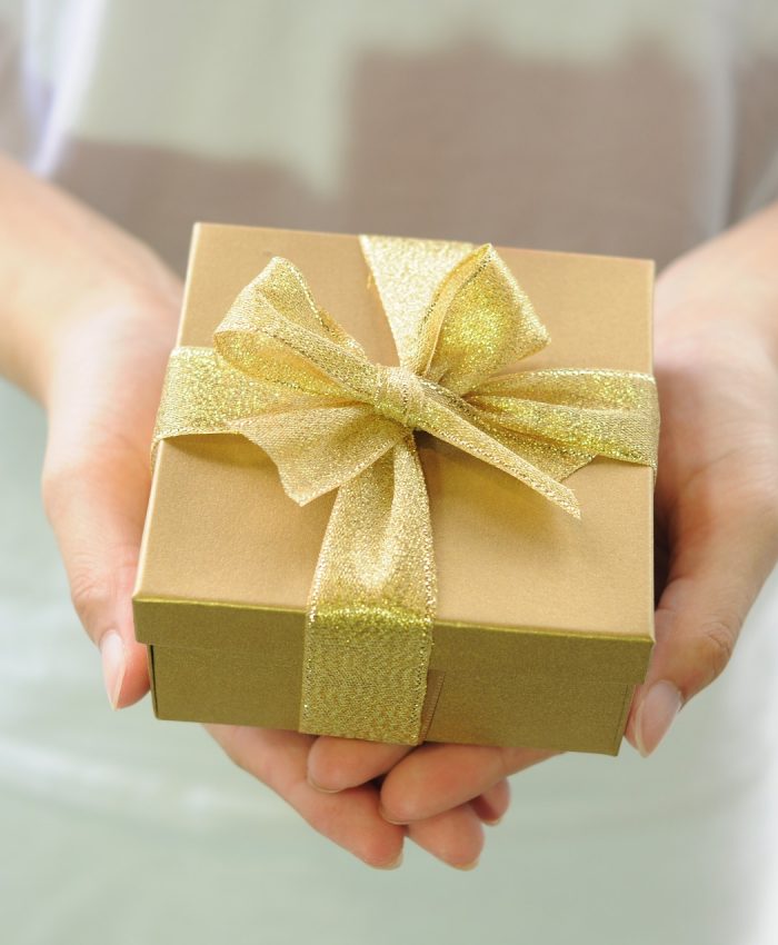 gift-box-ge87d45e2e_1920 gift-box-ge87d45e2e_1920